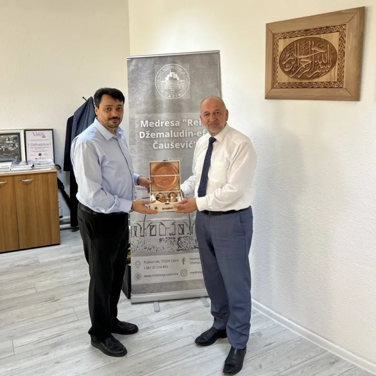 IUS Strengthens Cooperation with Reis Džemaludin-ef. Čaušević Madrasa in Cazin